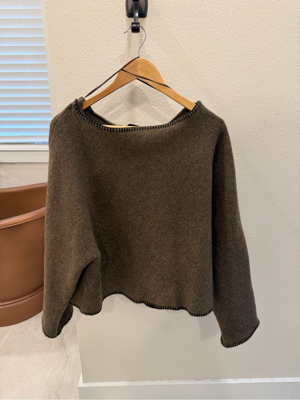 ZARA Women's Brown Crewneck Sweater
